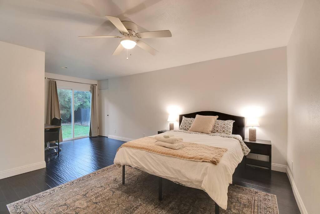 The Charming Home With A Pool Yuba City Extérieur photo