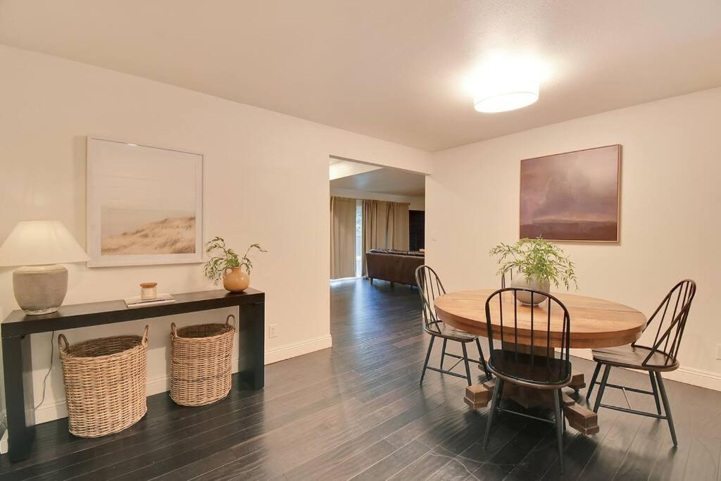The Charming Home With A Pool Yuba City Extérieur photo